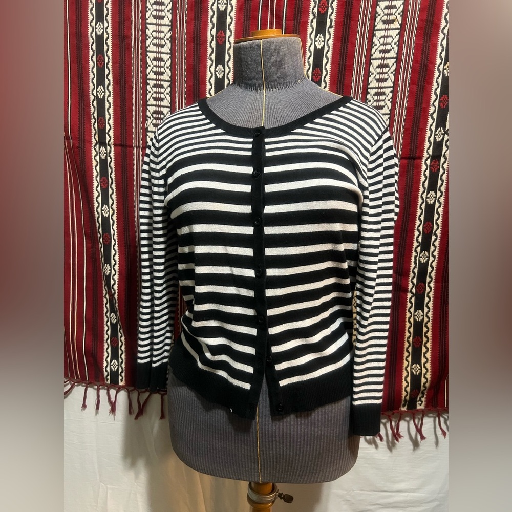 Small vintage black and white striped cardigan